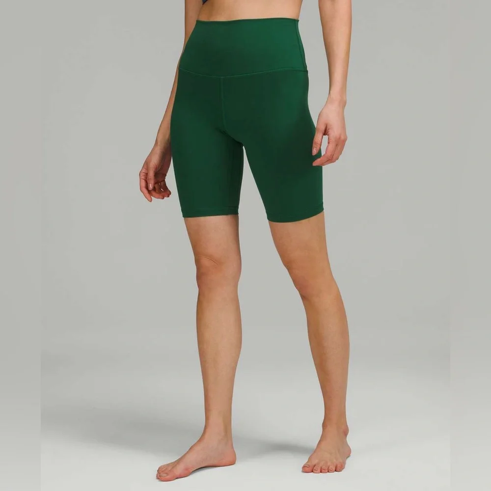 lululemon athletica Align High Rise Short 8” in Everglade Green Size: 0 - Picture 3 of 7